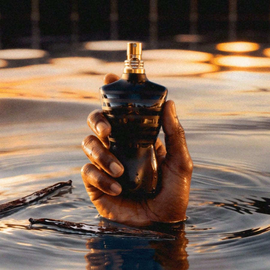 Jean Paul Gaultier Le Male Le  - огляд і ціна Perfume Fragrance Jean Paul Gaultier Le Male